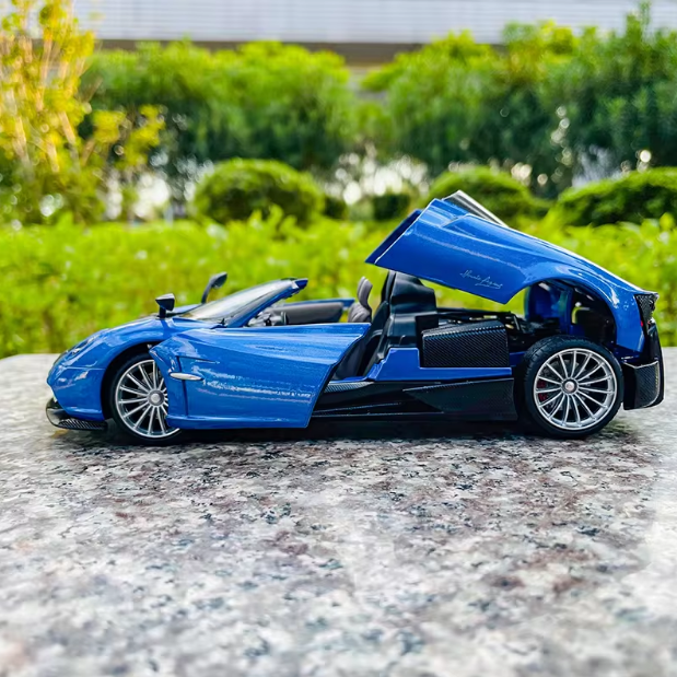 1:24 Diecast Pagani Huayra Roadster Official Licensed Model