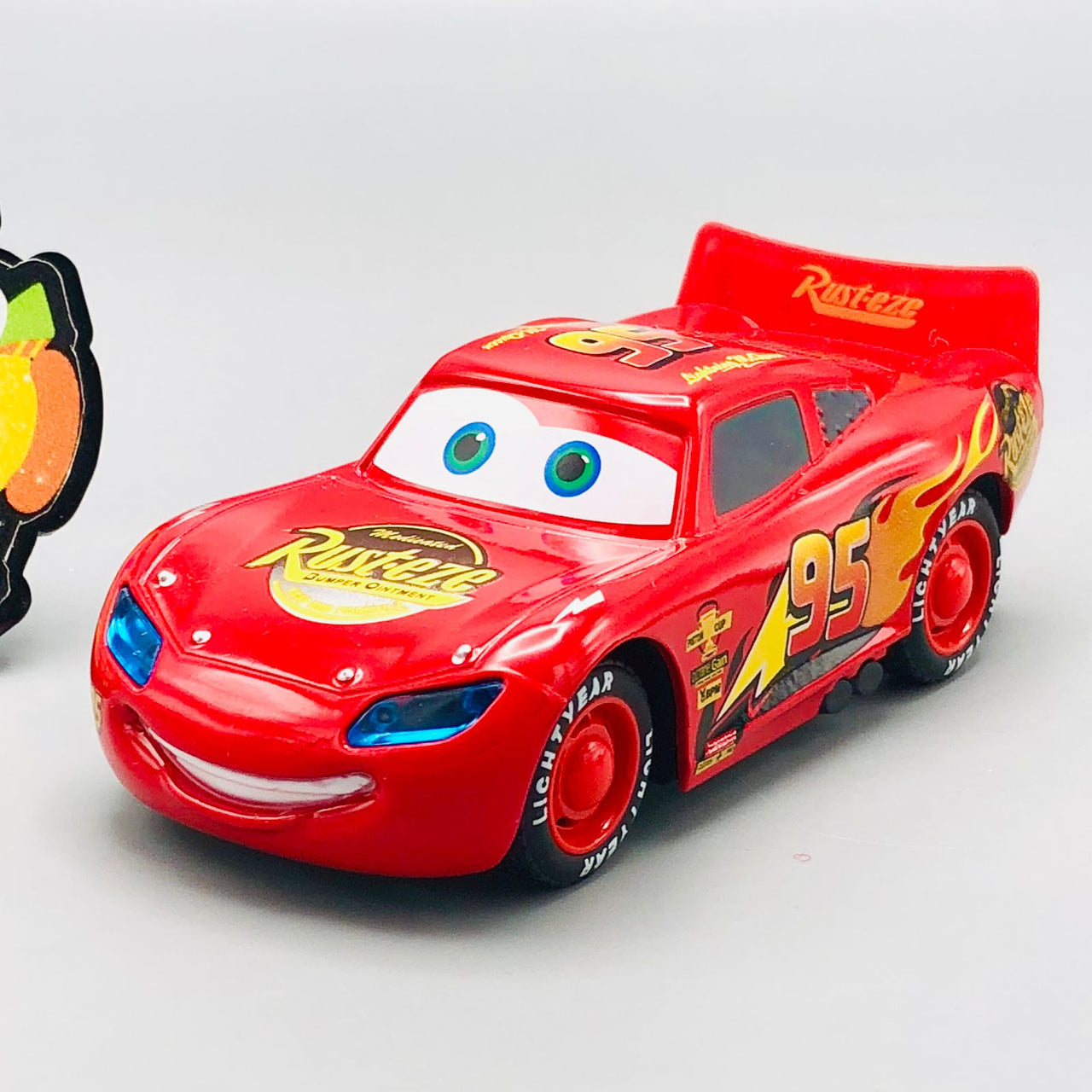 1Pc Diecast Pullback McQueen Racing Car With Light & Music - Assortment