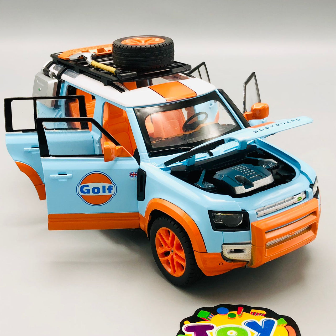 1:22 Diecast Land Rover Defender Model