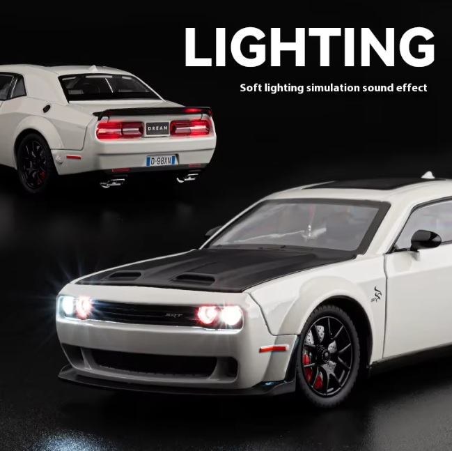 1:24 Diecast Dodge Challenger Hellcat SRT Model Car