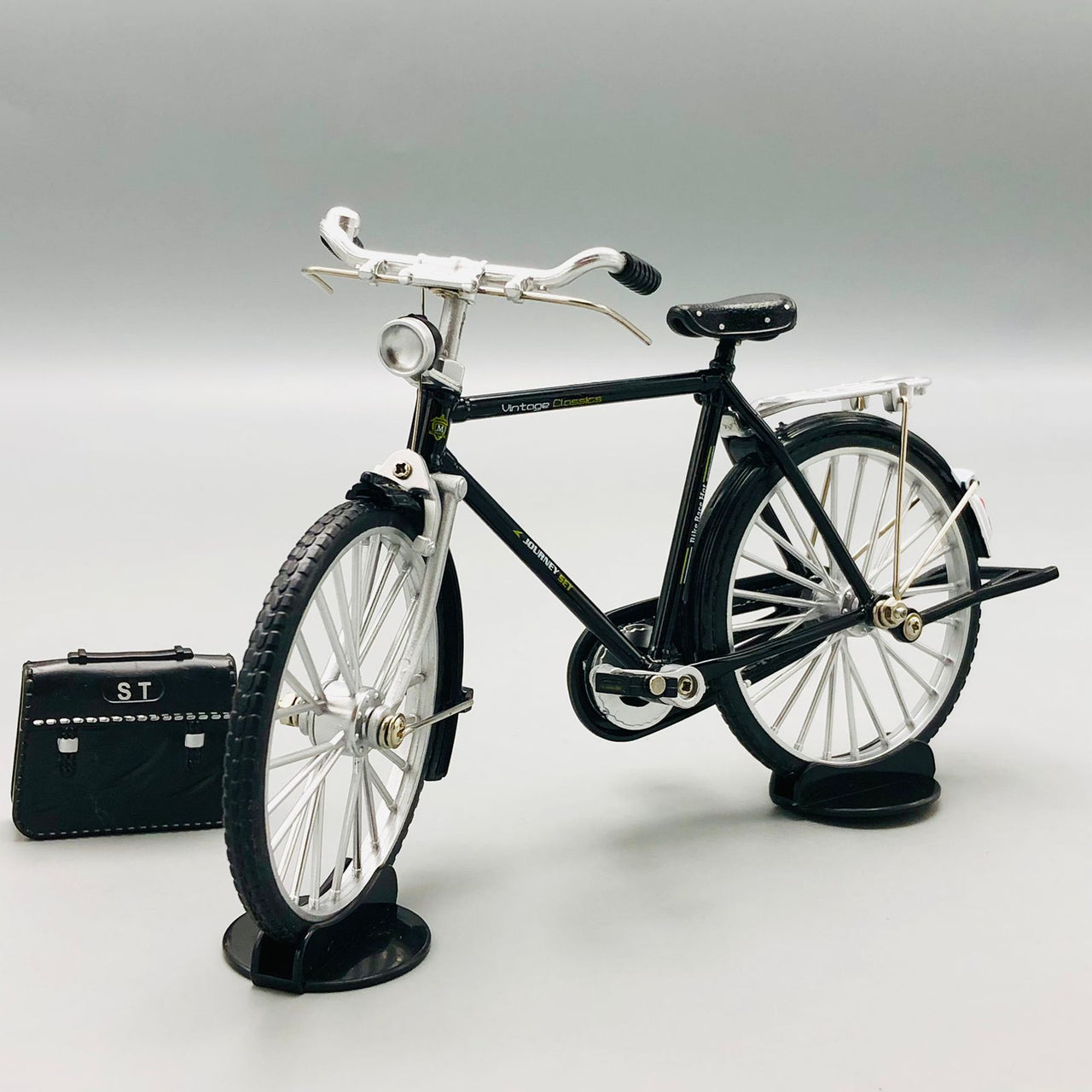 1:10 Diecast Classic Sohrab Bicycle With Air Pump & Bag