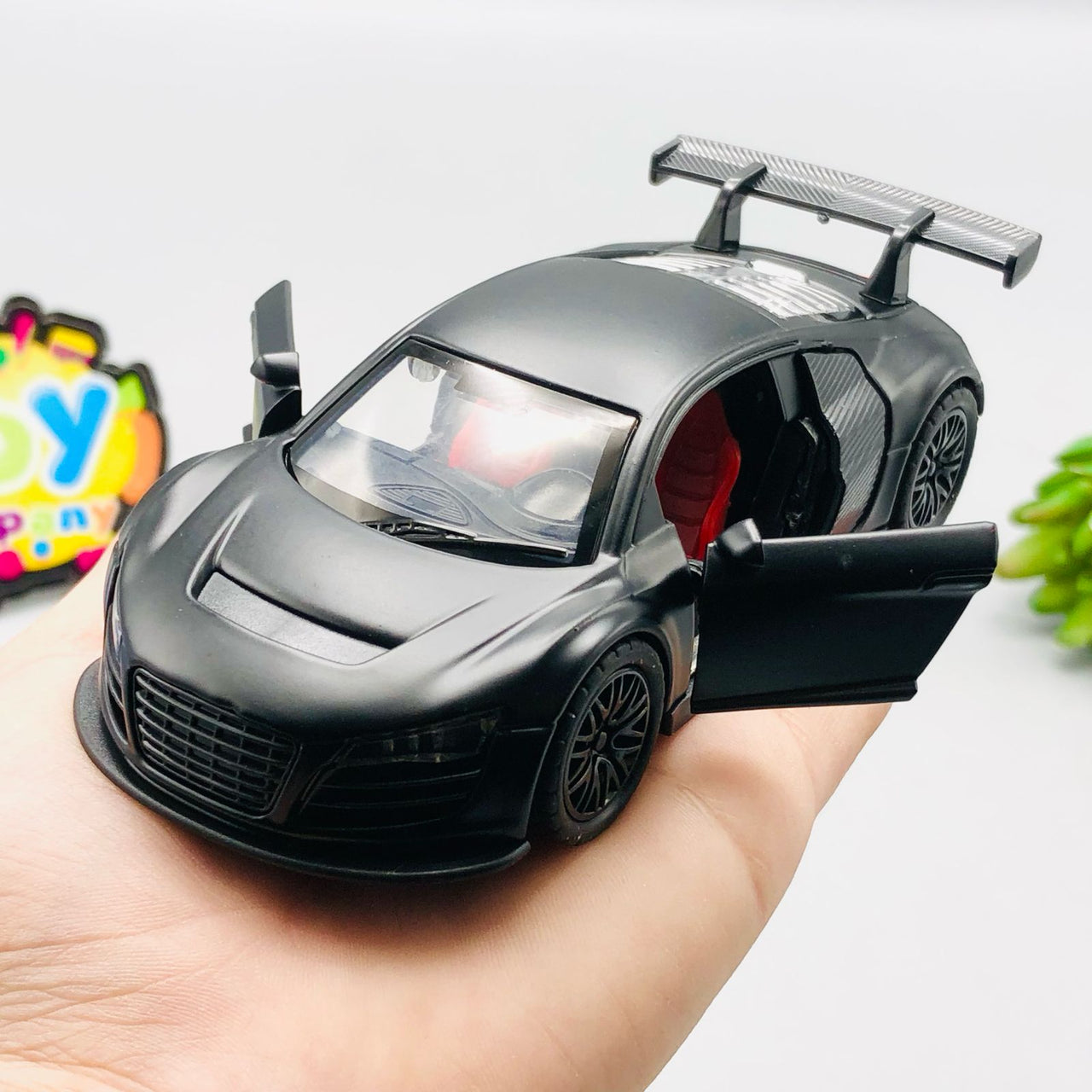 1:36 Diecast Mini Pullback Audi R8 LMS Model Car