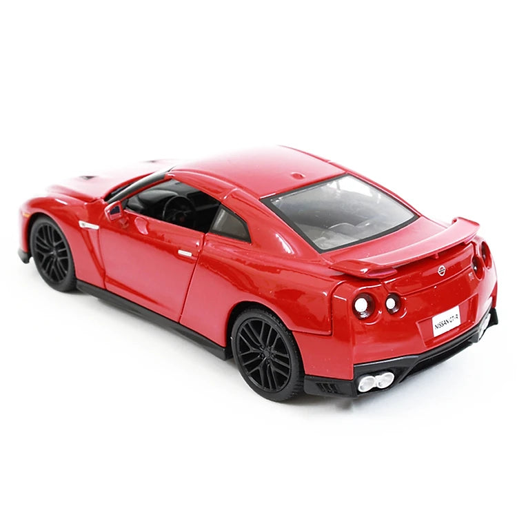 Bburago 1:24 Diecast Nissan GT-R 2017 - Red