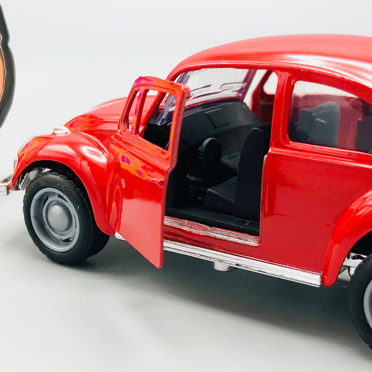 1:43 Mini Diecast Volkswagen Beetle Model