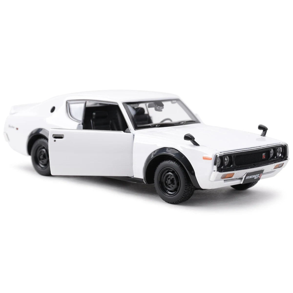 1:24 Maisto 1973 Nissan Skyline 2000GT-R