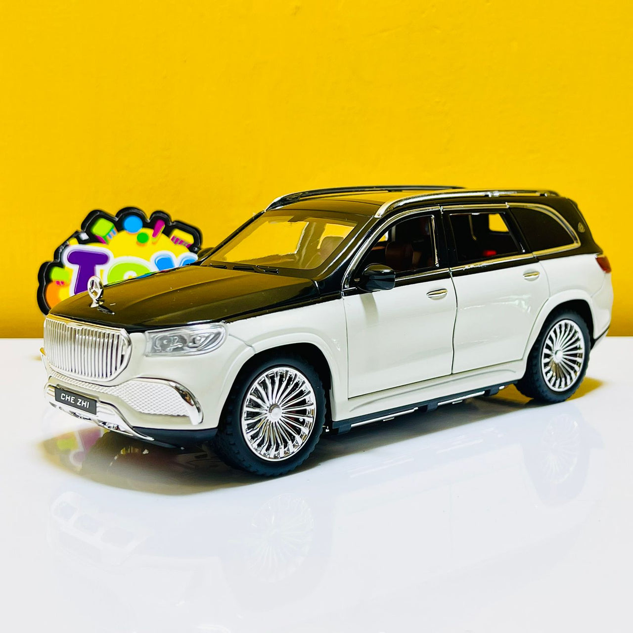 1:24 Diecast Mercedes Benz Maybach GLS600