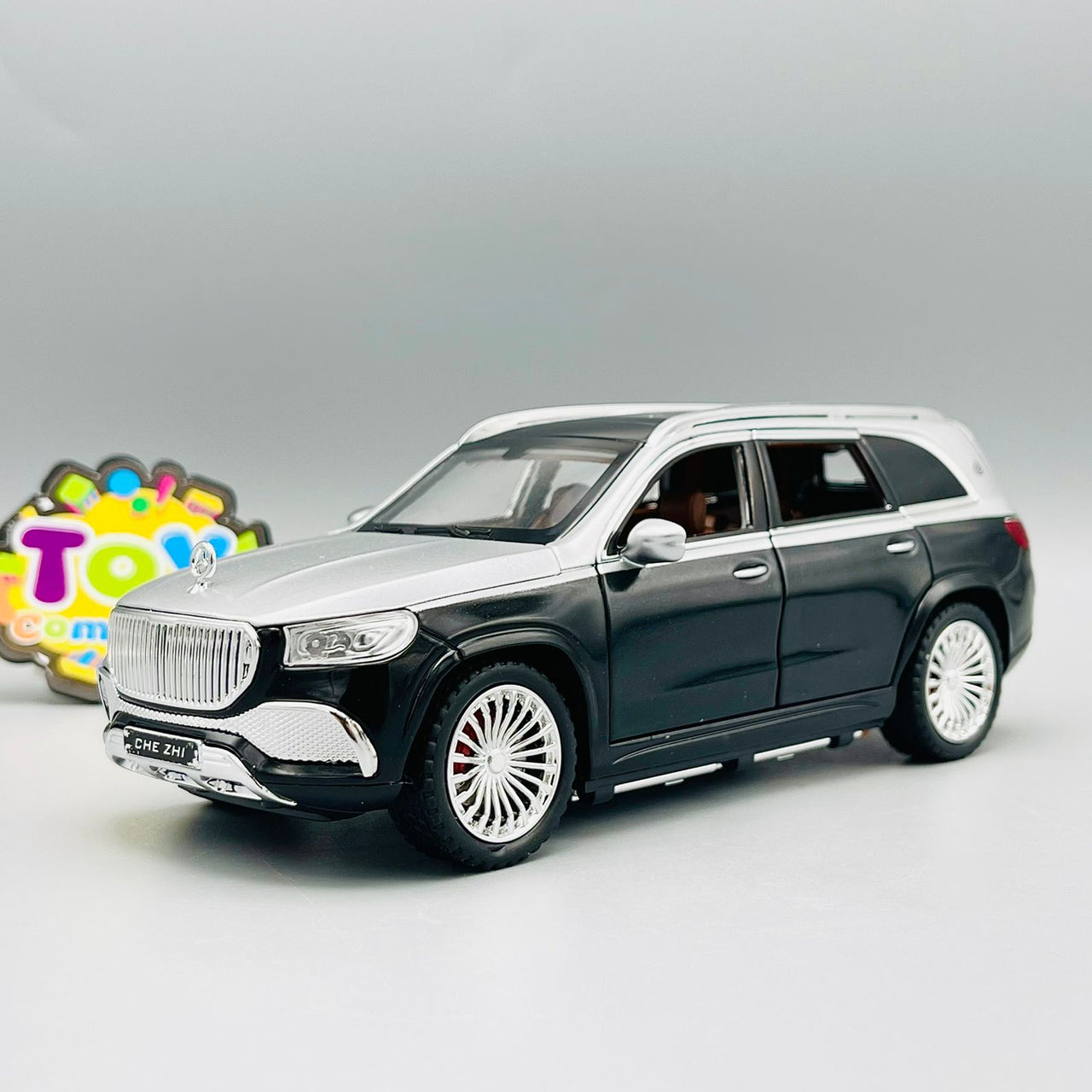 1:24 Diecast Mercedes Benz Maybach GLS600