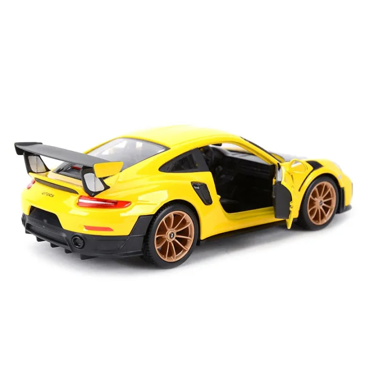 Maisto 1:24 Porsche 911 GT2 RS