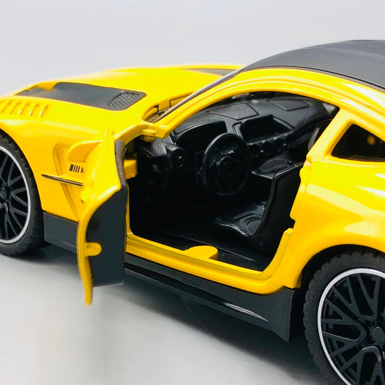 1:32 Diecast Mercedes AMG GT Model Car