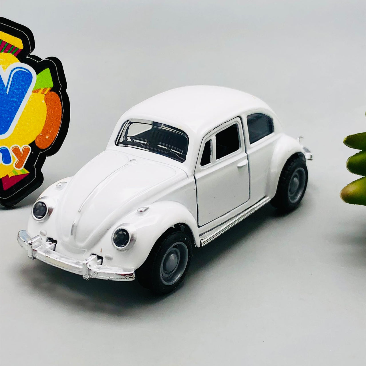 1:43 Mini Diecast Volkswagen Beetle Model