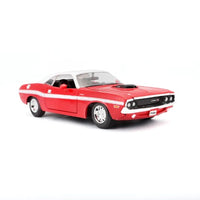 Thumbnail for Maisto 1:24 1970 Dodge Challenger R/T Coupe