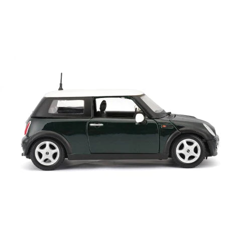 Maisto 1:24 Mini Cooper Model Car