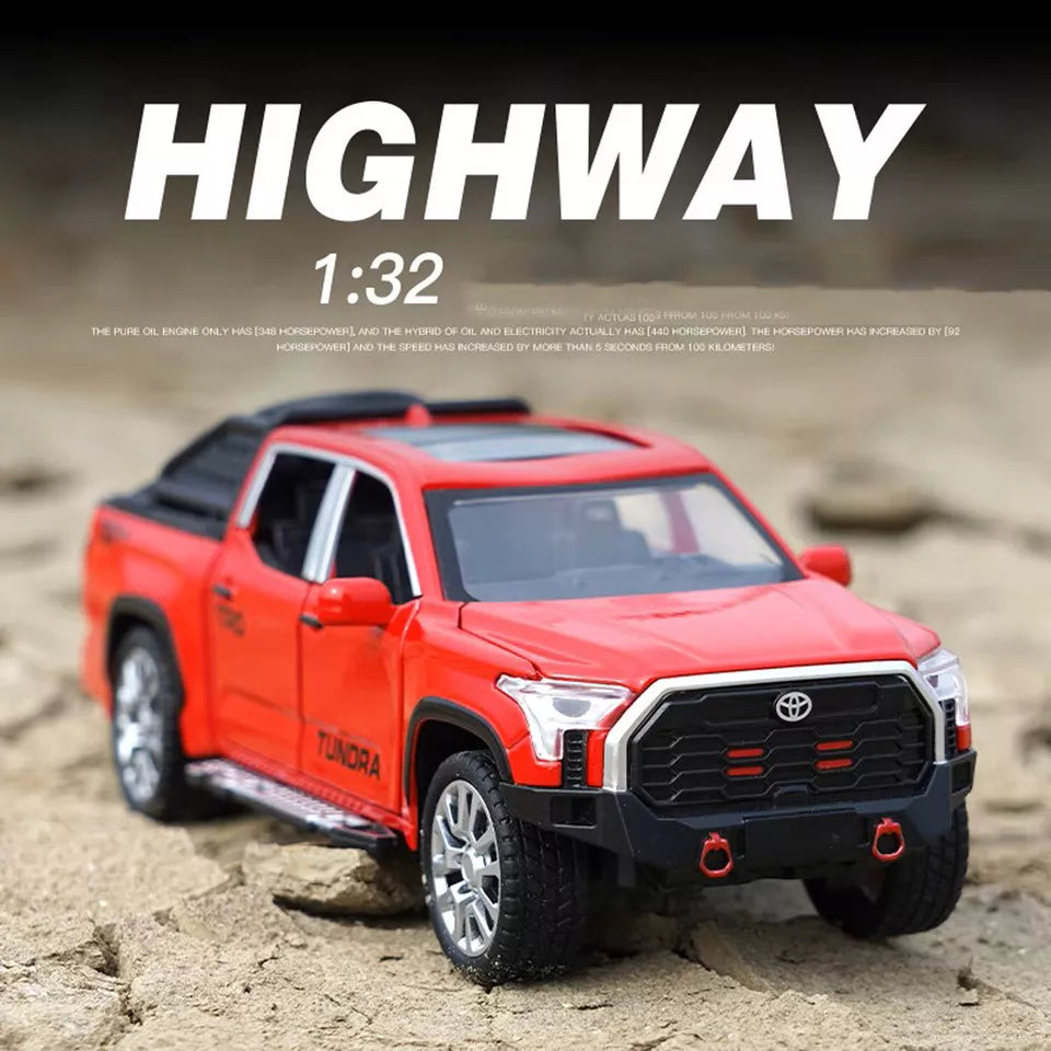 1:32 Diecast Toyota Tundra Pickup Truck Model